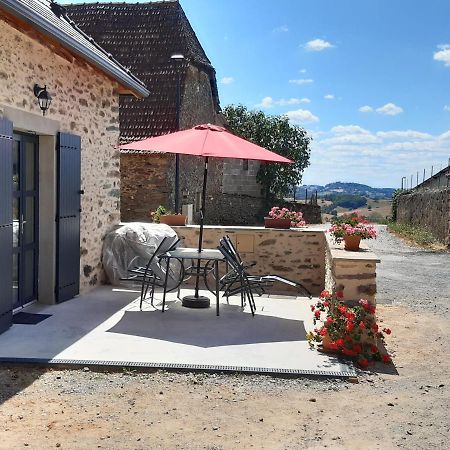 gite de La Carrière Saint-Julien-de-Piganiol Extérieur photo