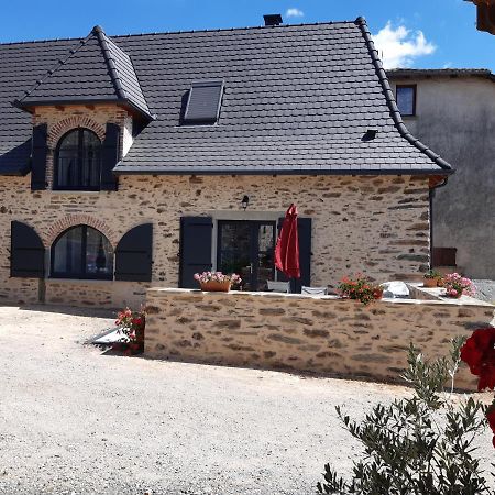 gite de La Carrière Saint-Julien-de-Piganiol Extérieur photo