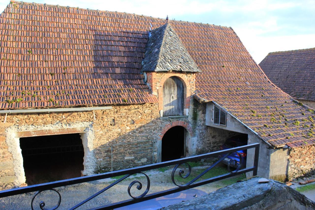 gite de La Carrière Saint-Julien-de-Piganiol Extérieur photo
