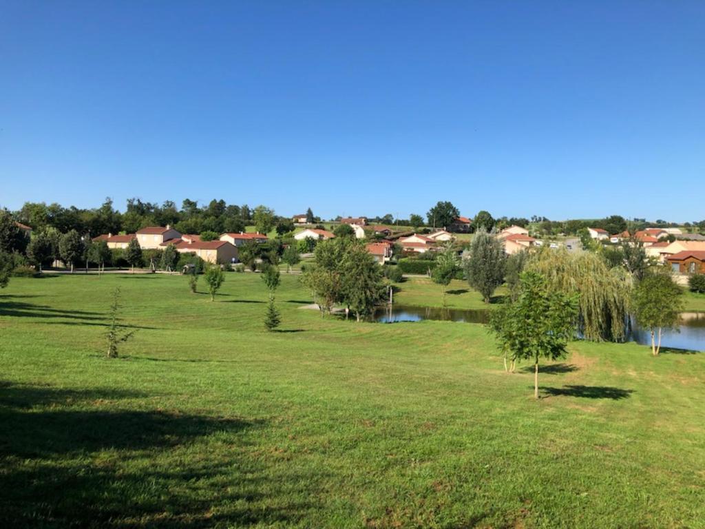 gite de La Carrière Saint-Julien-de-Piganiol Extérieur photo