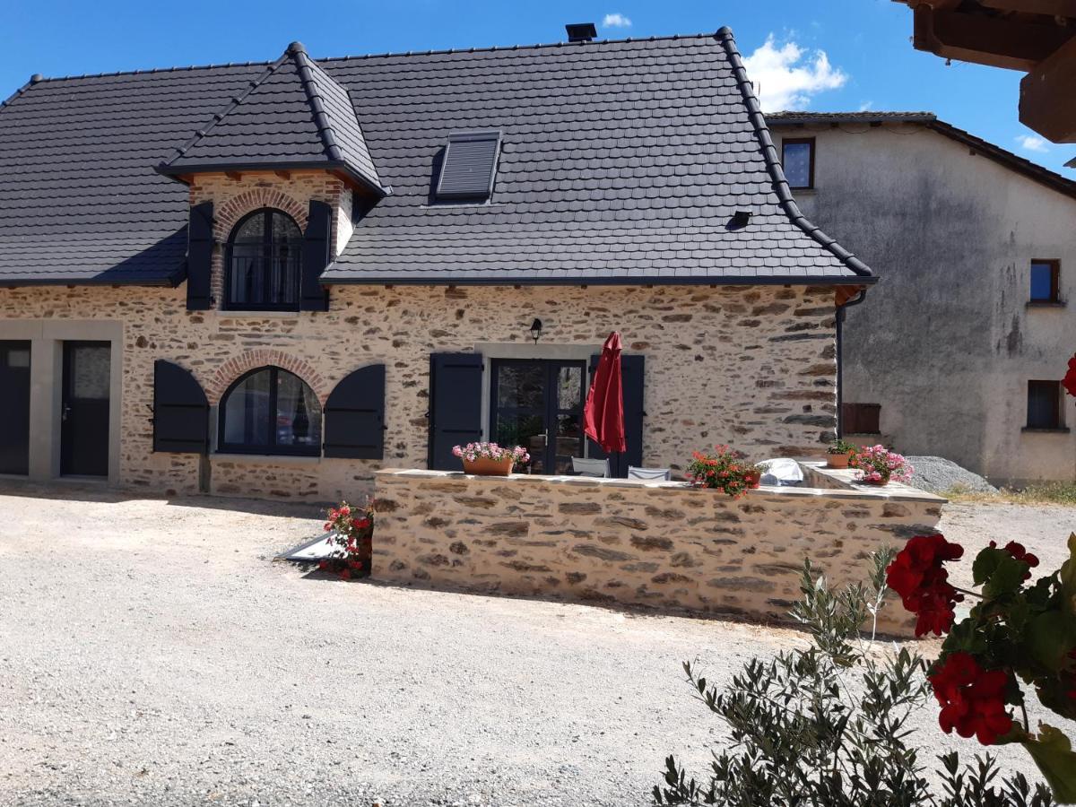gite de La Carrière Saint-Julien-de-Piganiol Extérieur photo